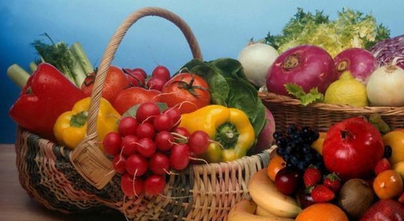 Mangiare 5 razioni di frutta e verdura al giorno: gli effetti sulla salute sono pazzeschi