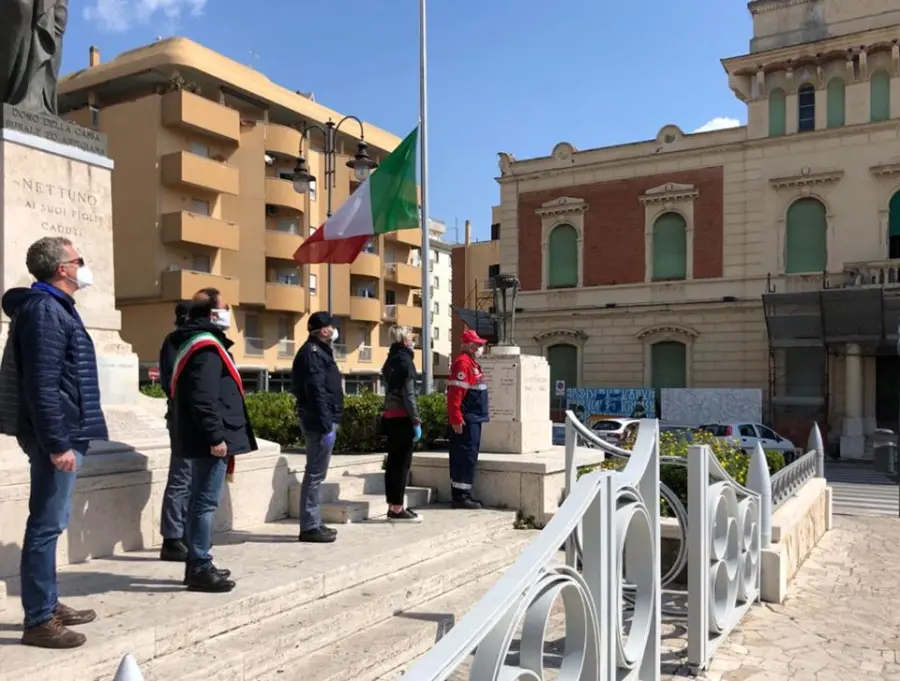 Frosinone, Dal Comune circa 400.000 euro in buoni spesa: pubblicato l’avviso per i cittadini