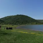 La pista circumlacuale del lago di Canterno sarà solo ciclopedonale