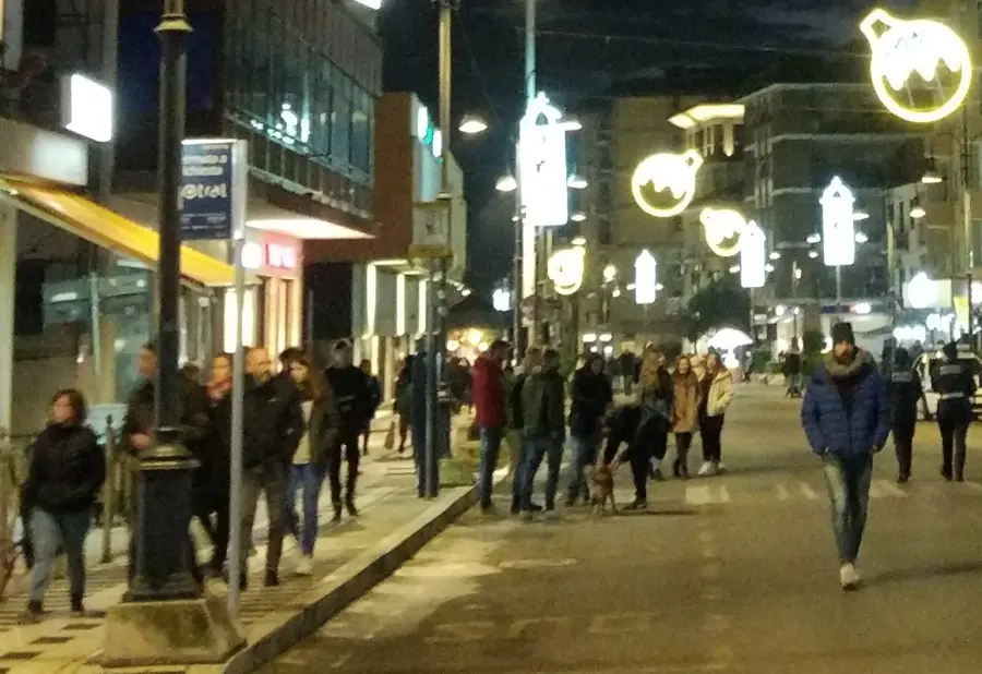 Frosinone, Isole pedonali: tanti a passeggio