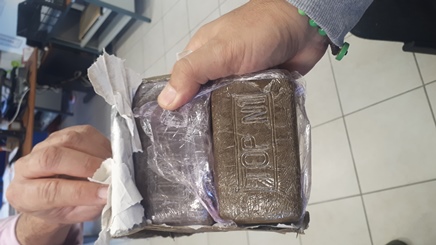 Frosinone, Beccato in auto con oltre 60 chili di Hashish: arrestato