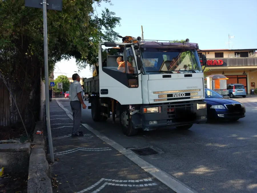 Frosinone, nuovi attraversamenti pedonali rialzati