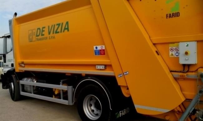 Frosinone, Rifiuti in via Bellini: interviene il Comune con multe e fototrappole