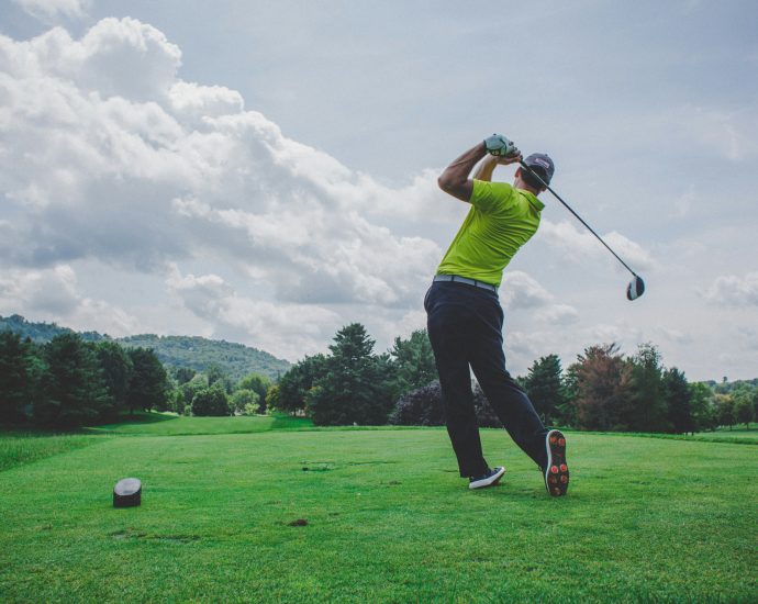 Attrezzatura per giocare a golf: gli strumenti a cui non si può rinunciare 2